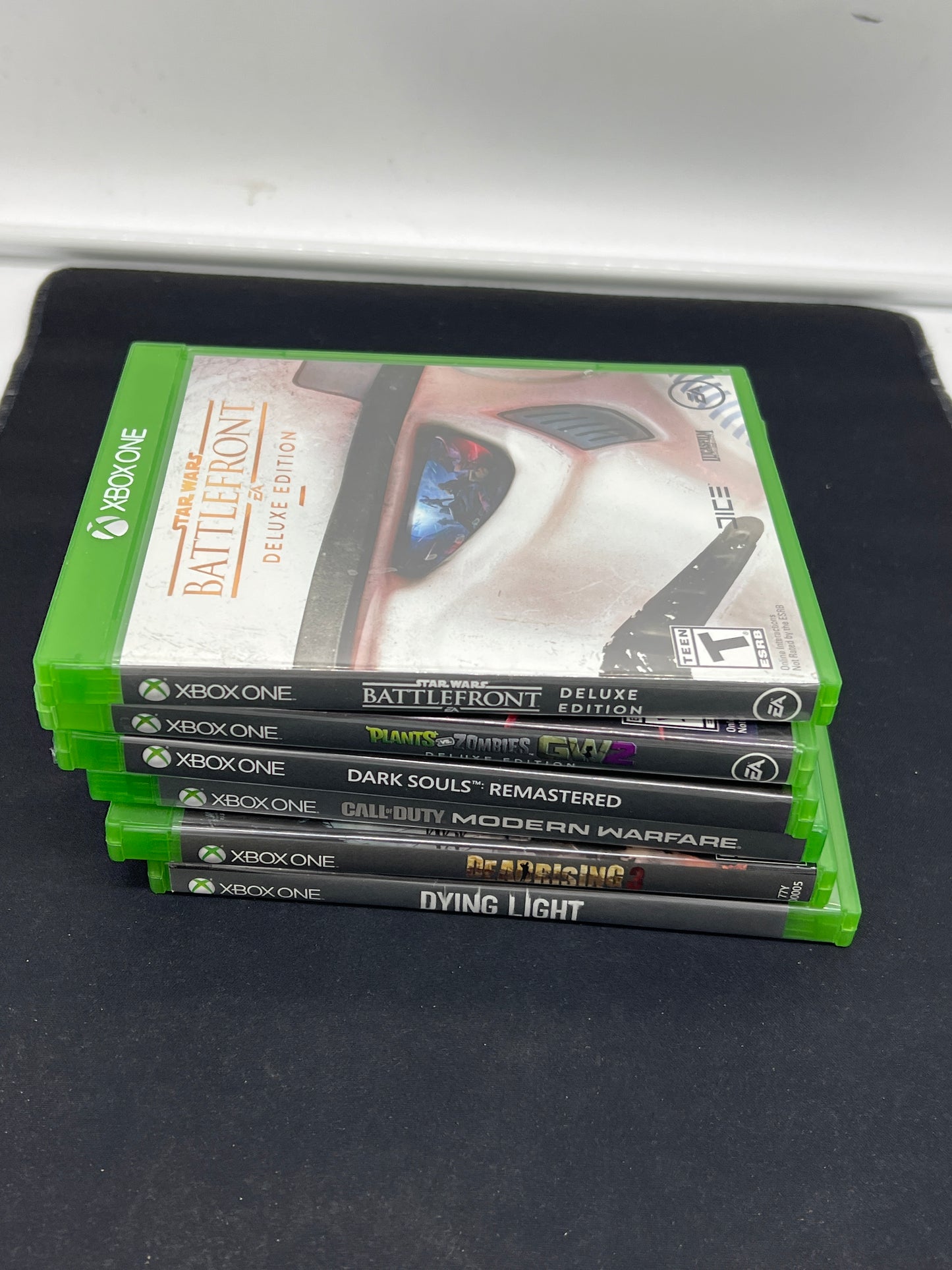 Auction Lot 29: EMPTY Video Game Case Lot 1
