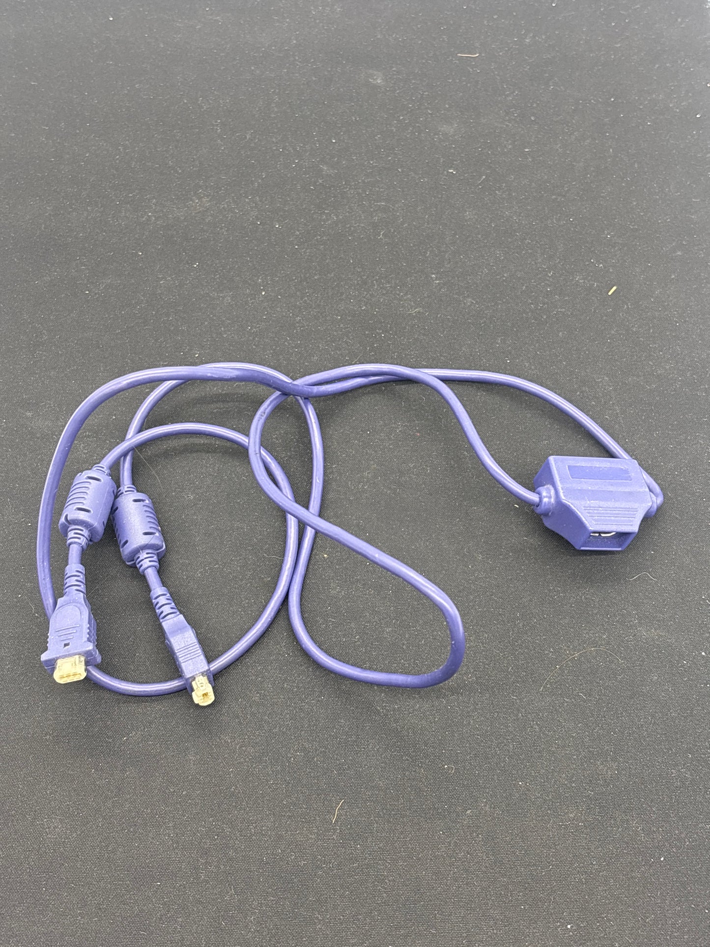 Auction Lot 11: Game Boy Link Cable