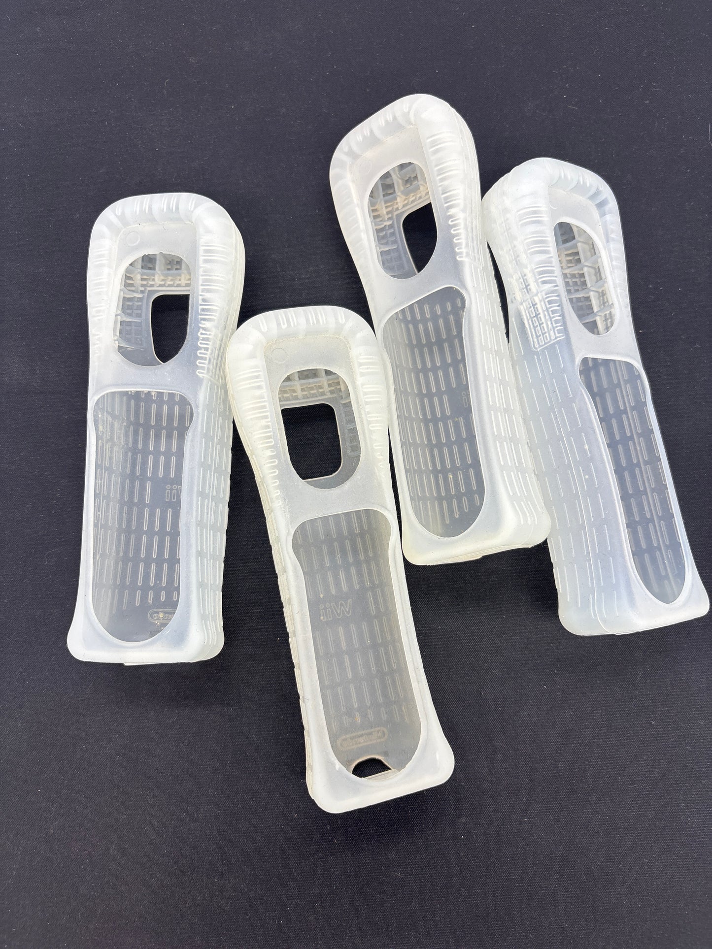 Auction Lot 87: Lot of 4 Wii Remote Sleeves Lot 1