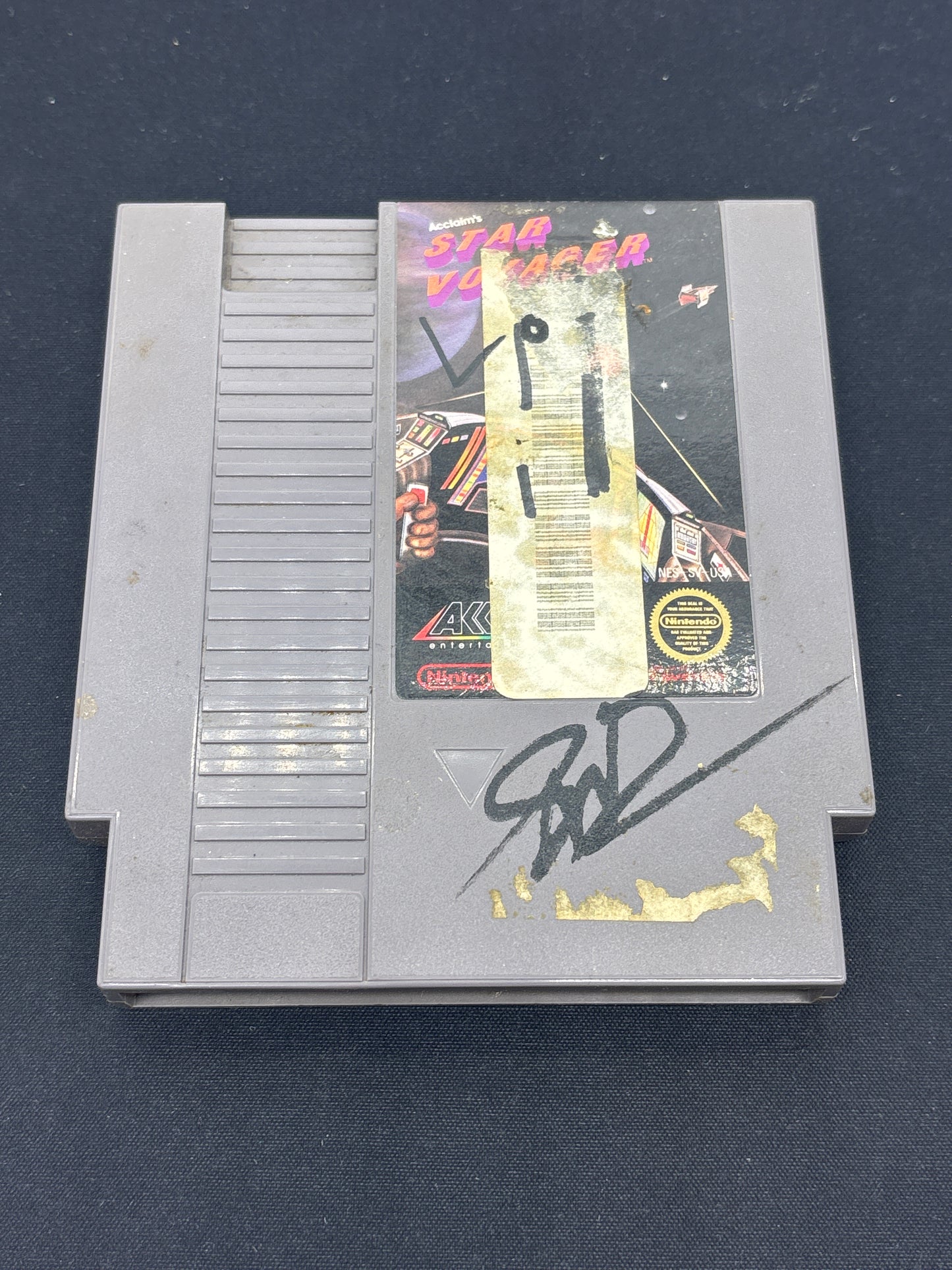 Auction Lot 151: NES Video Game Star Voyager