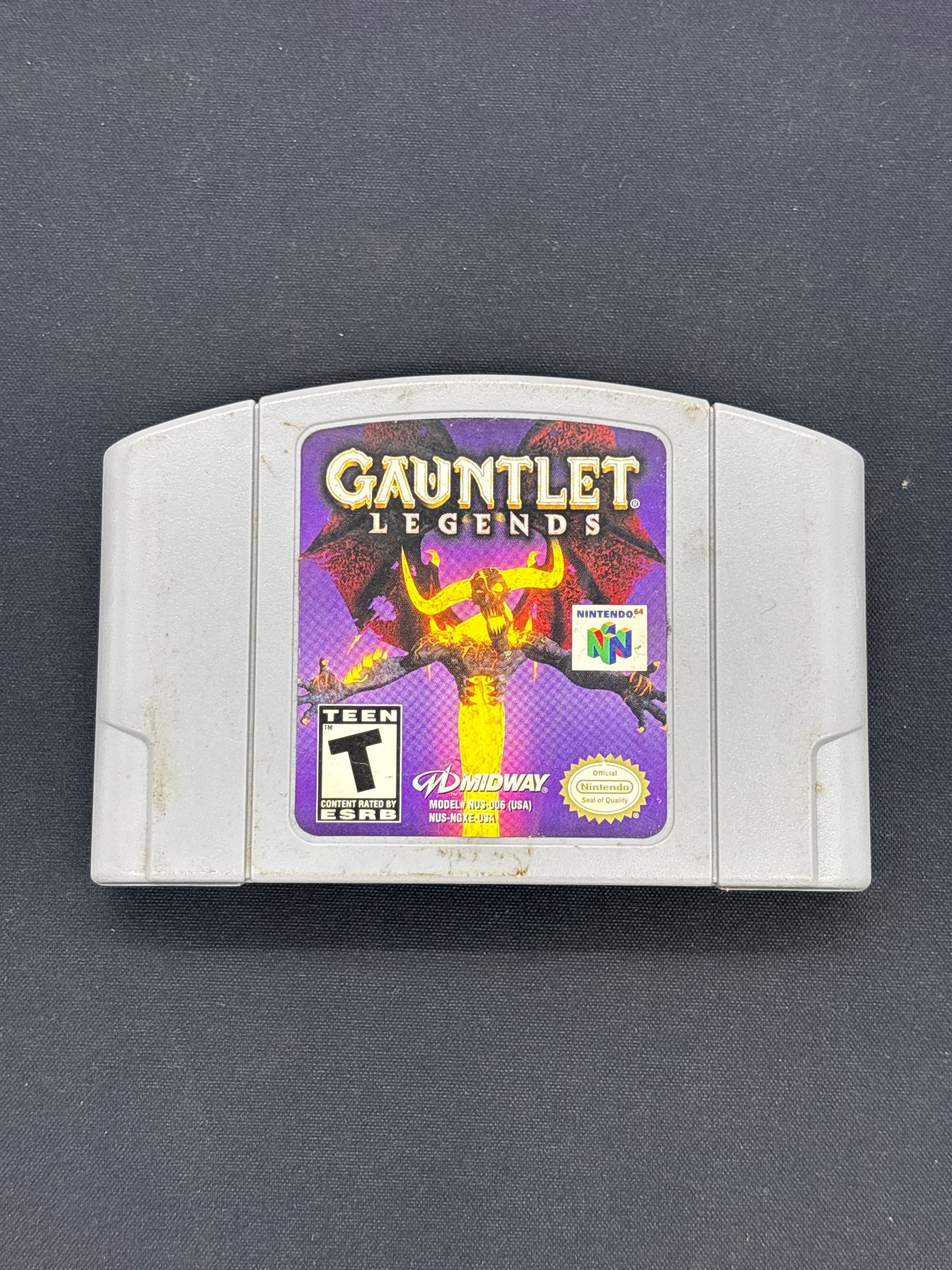 Auction Lot 9: NES Nintendo Gauntlet Legends Cartridge Only