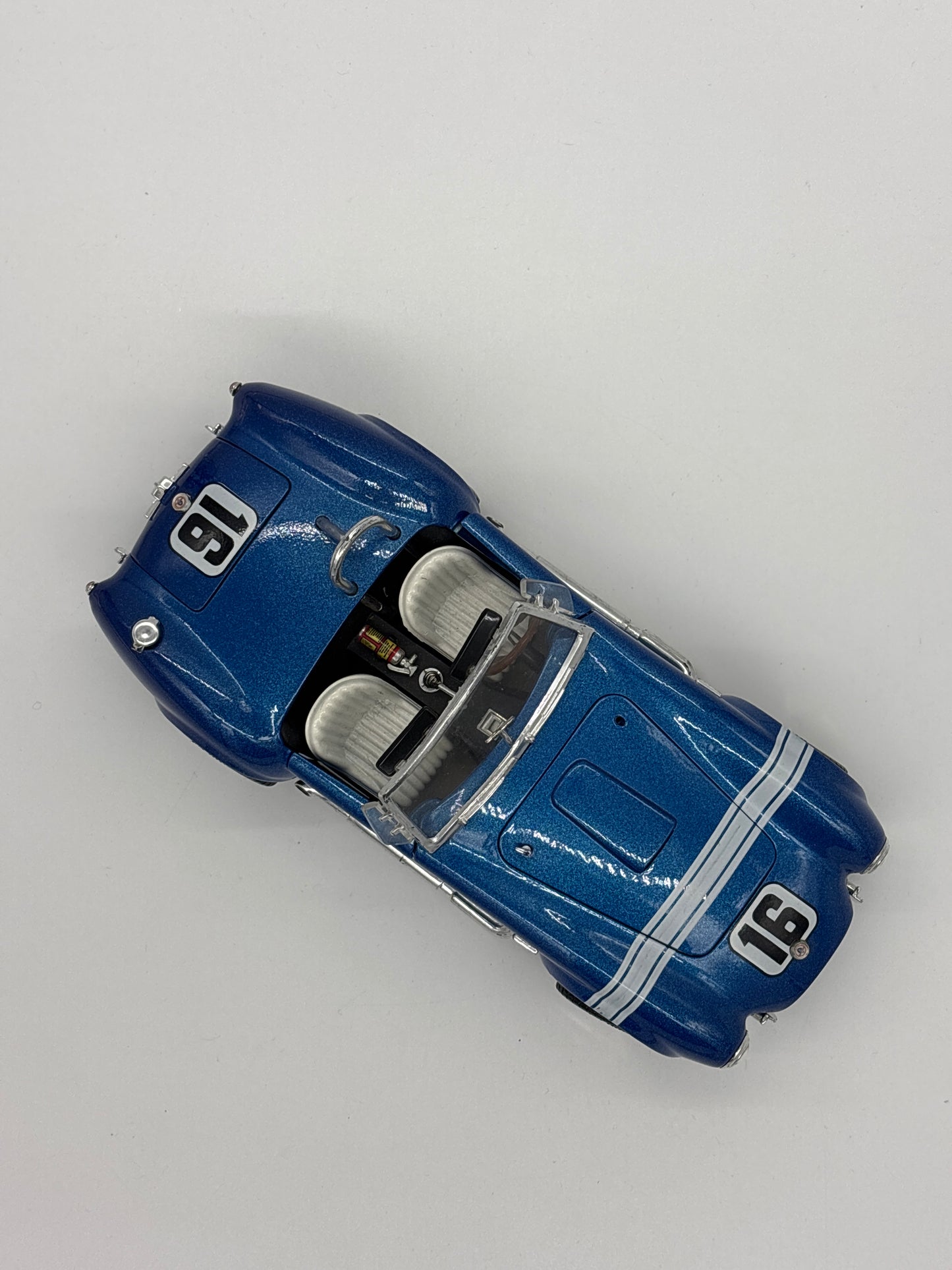 Auction Lot 137: Die Cast Shelby Cobra 427S/C Scale 1:18