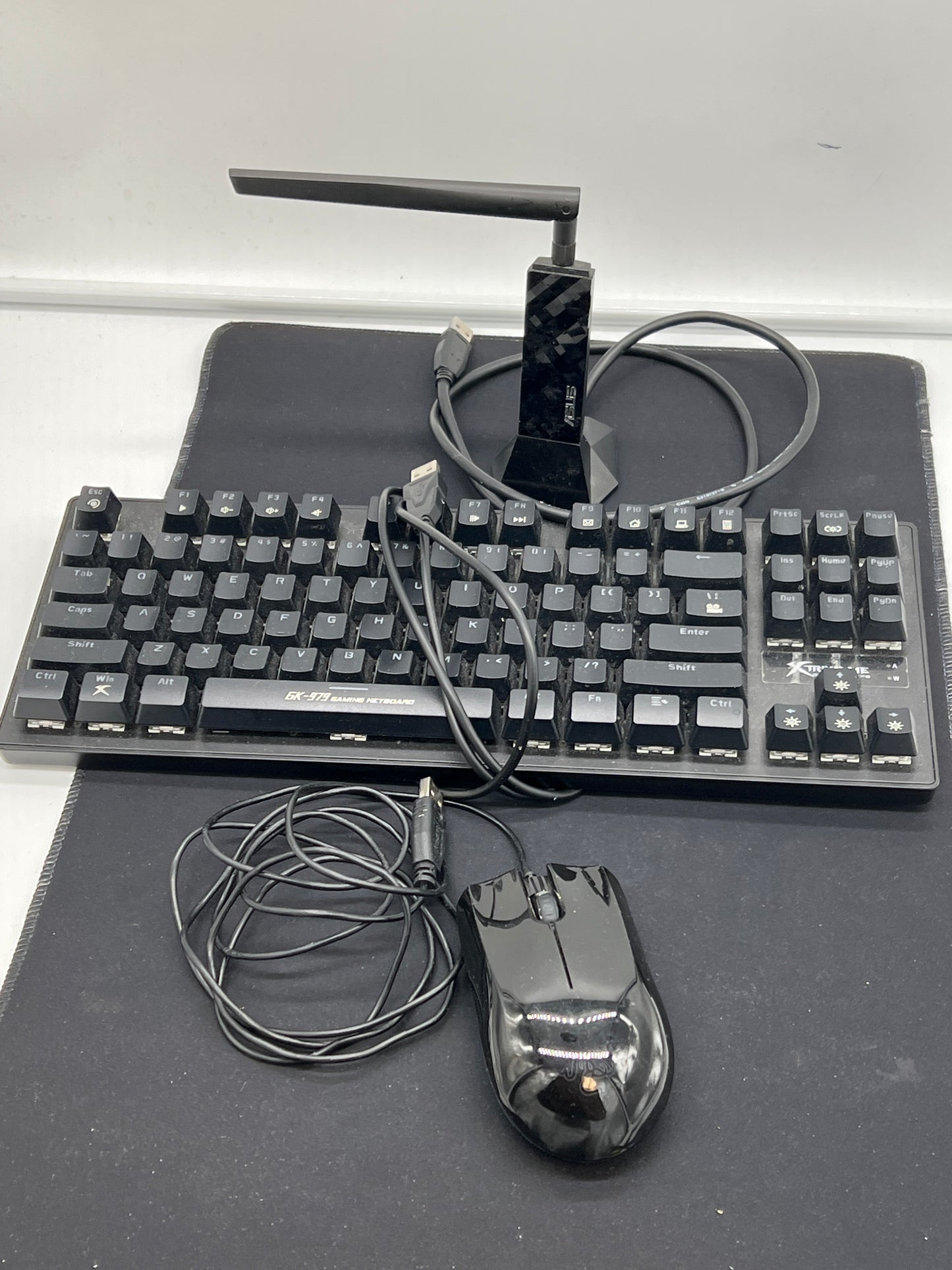 Auction Lot 317: Keyboard & Mouse Lot PC