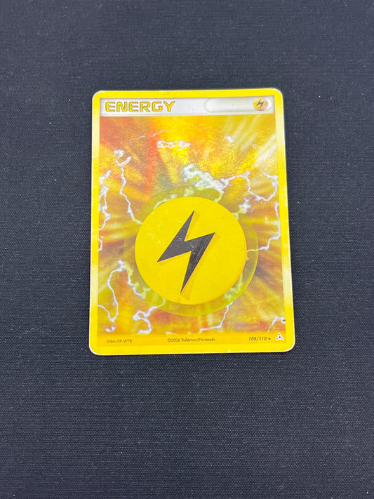 Auction Lot 318: Pokemon Cards Lighning Energy Holo 108/110 EX Holon Phantoms