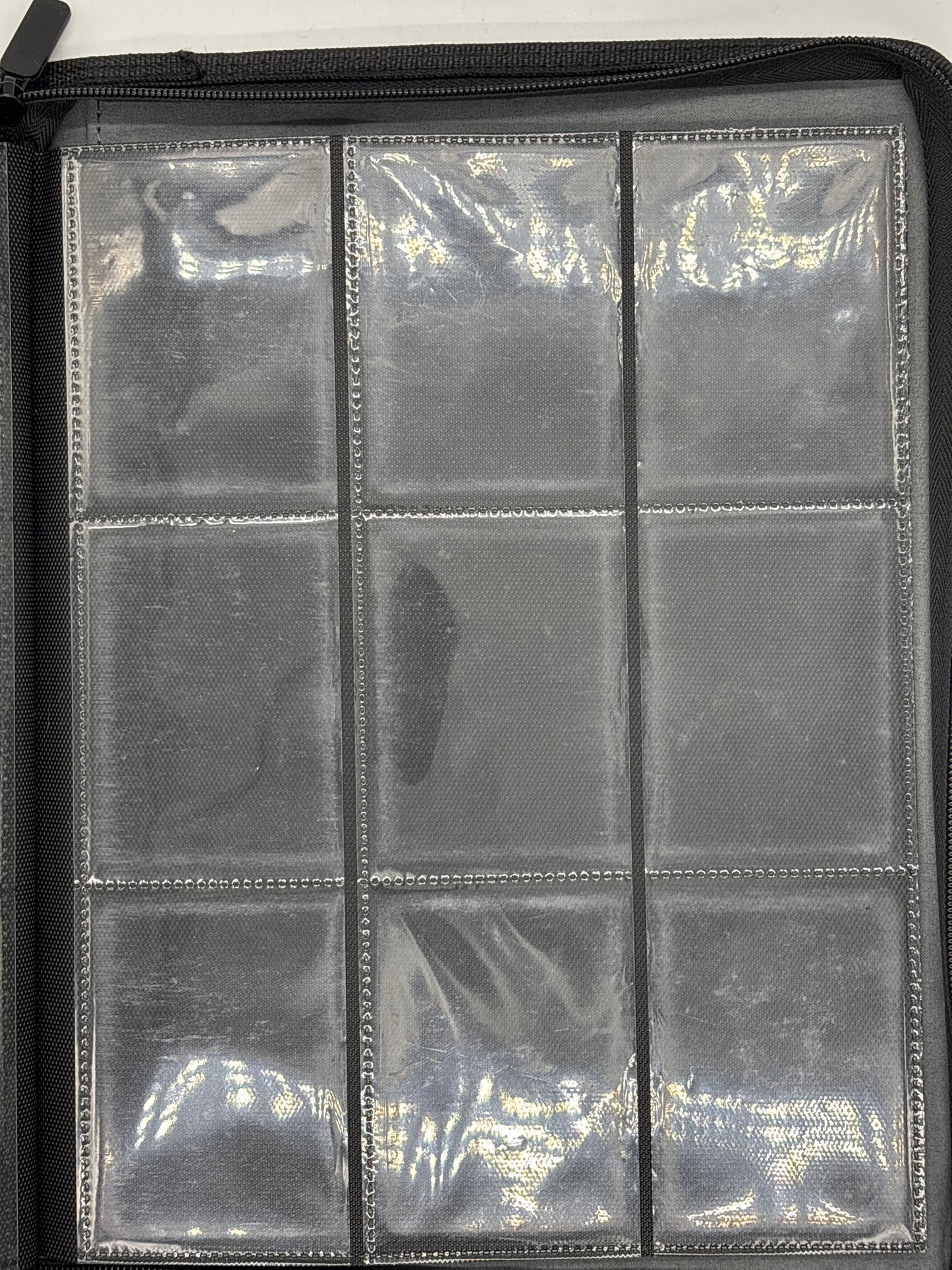 Auction Lot 19: Unbranded Leather Binder Zip Up Lightly Used