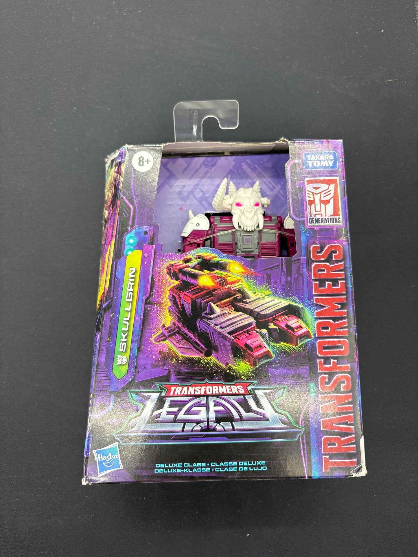 Auction Lot 15: Transformers Legacy Skullgrain Figure