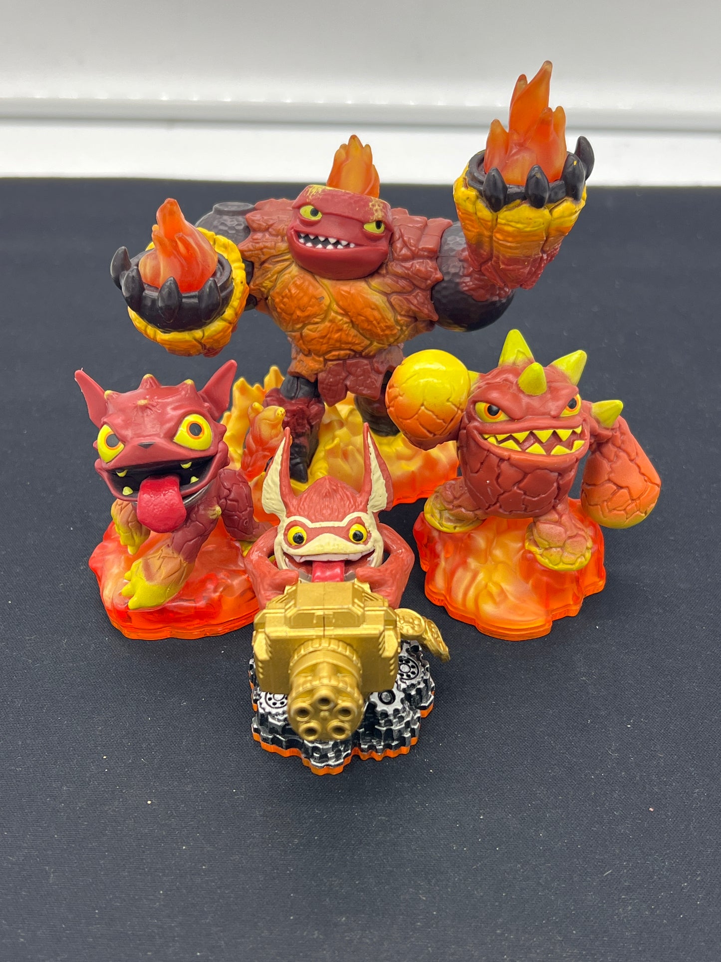 Auction Lot 215: Assorted Skylanders Figures Lot 2
