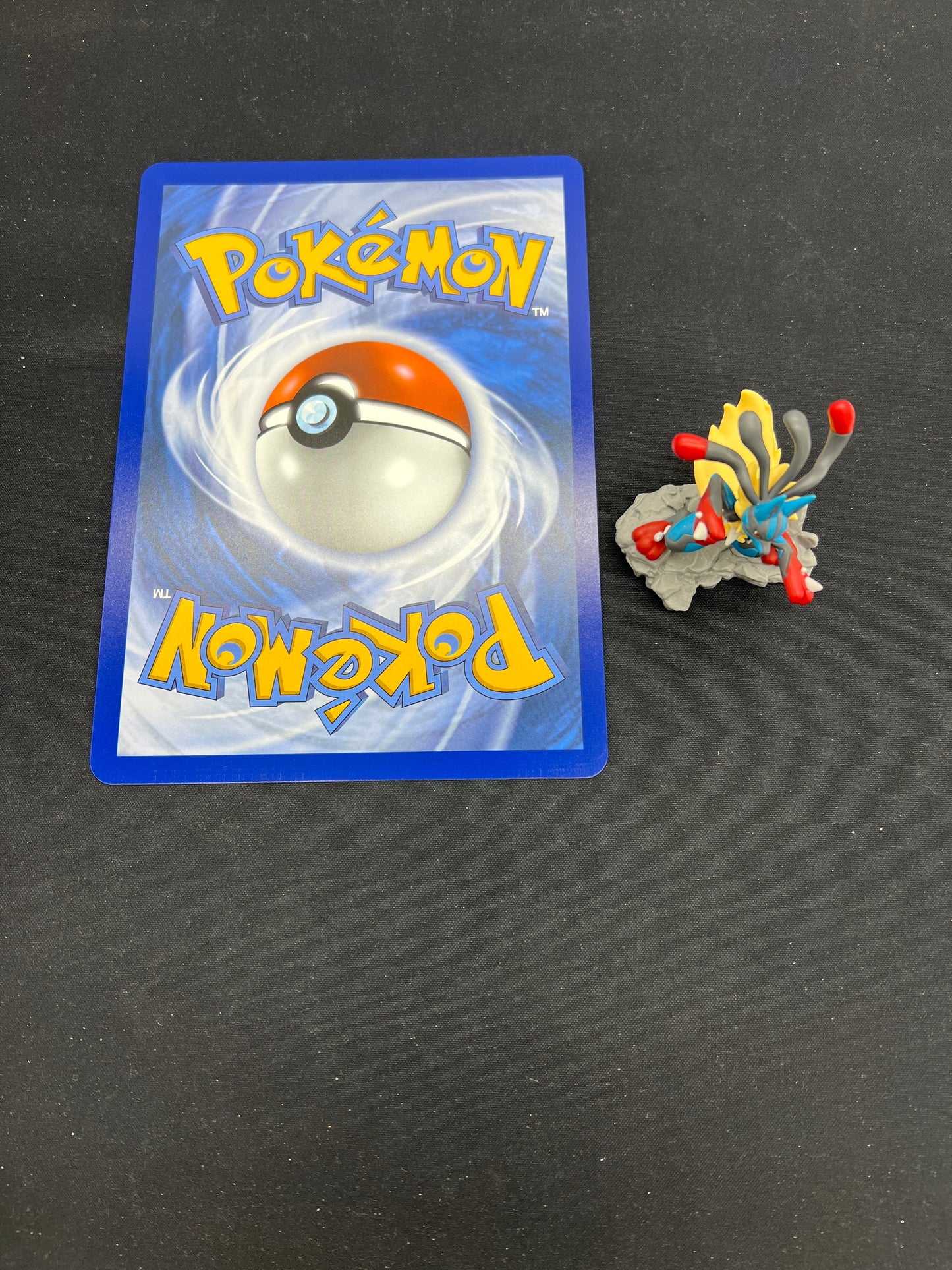 Auction Lot 316: Pokemon Jumbo Card Mega Lucario EX with Figure Condtion Vary