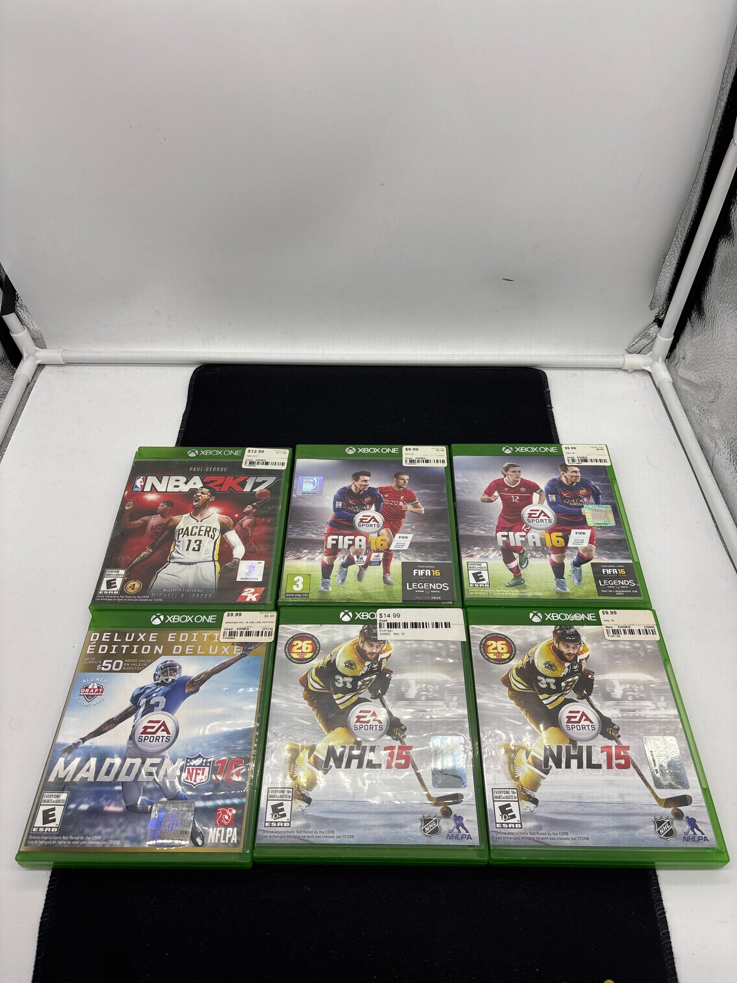 Auction Lot 104: XBOX One Video Game Lot of 6 NHL 15 FIFA 16 Madden 16 NBA 2K17