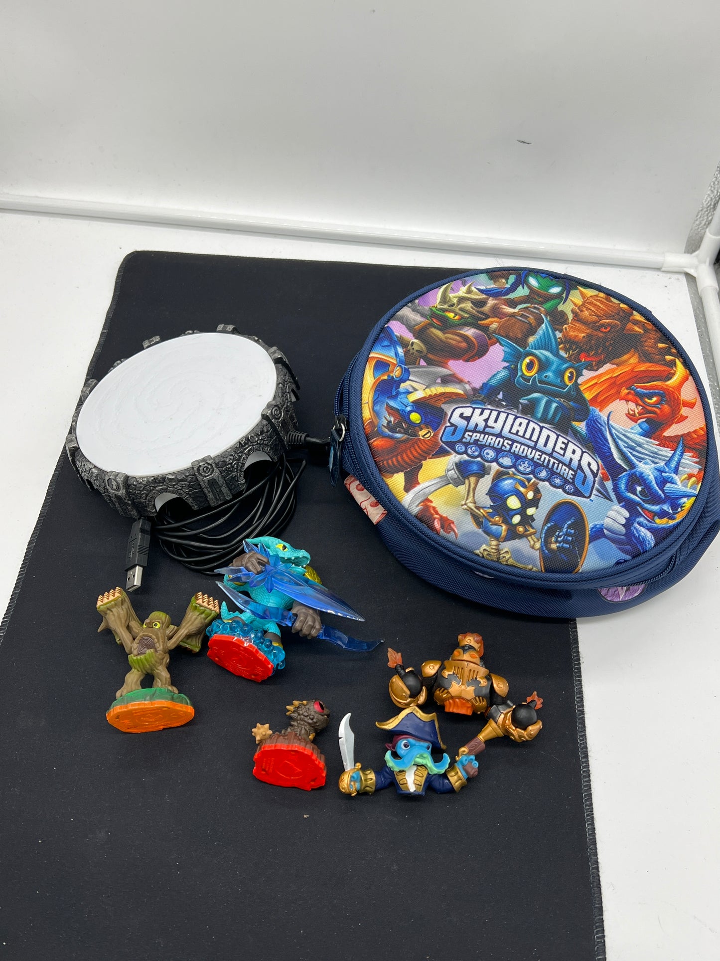 Auction Lot 186: Assorted Skylanders Figures & Portal