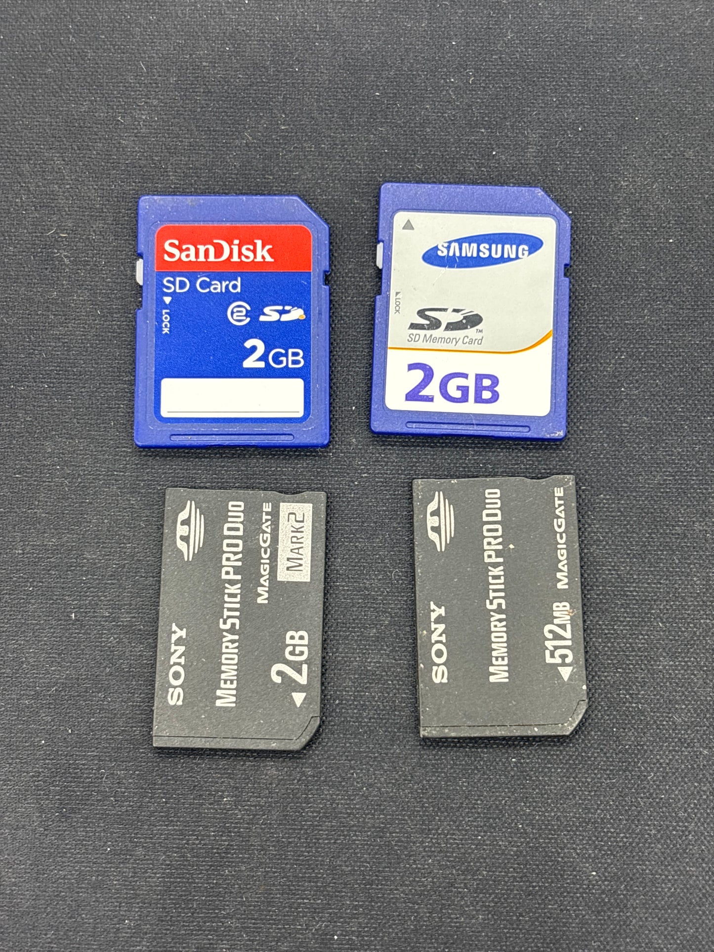 Auction Lot 221: SD & Memory Stick Lot of 4 Pro Duo Cards
