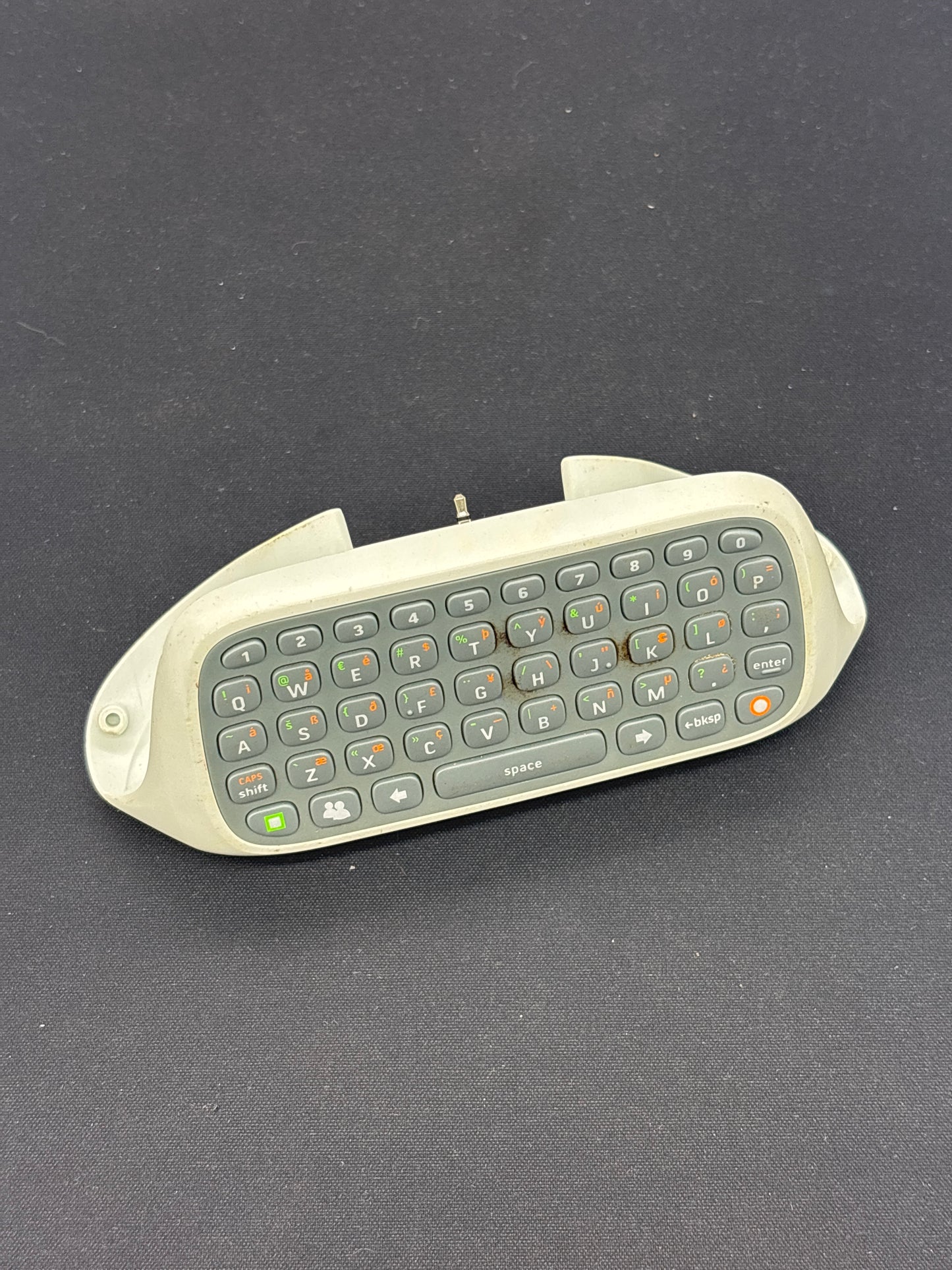 Auction Lot 211: XBOX 360 Keyboard Controller