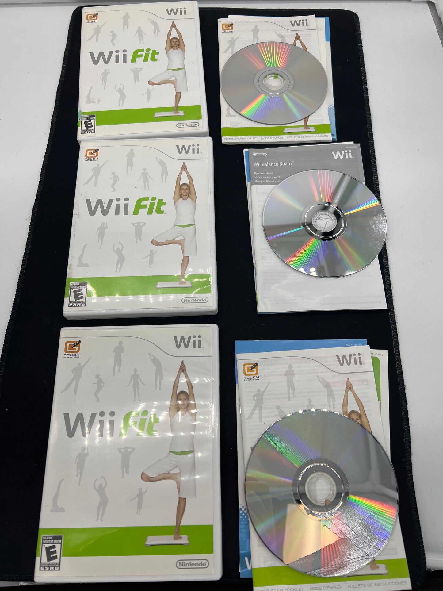 Auction Lot 35: Nintendo Wii Fit Lot of 3 CIB