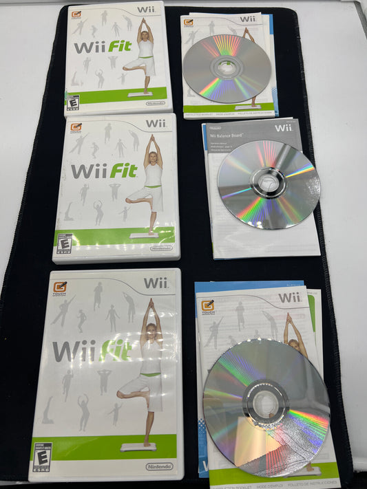 Auction Lot 35: Nintendo Wii Fit Lot of 3 CIB