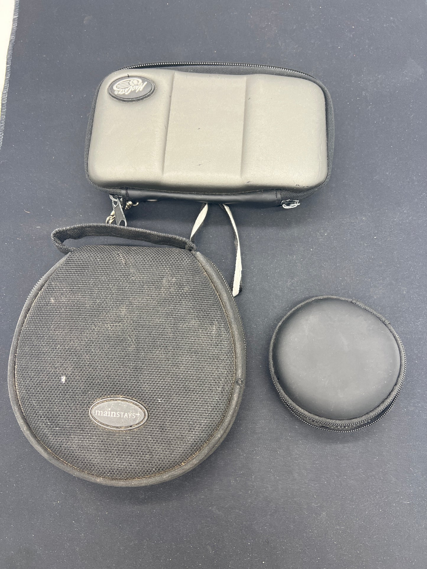 Auction Lot 333: Mainstays Travel Case Accessories Set of 3