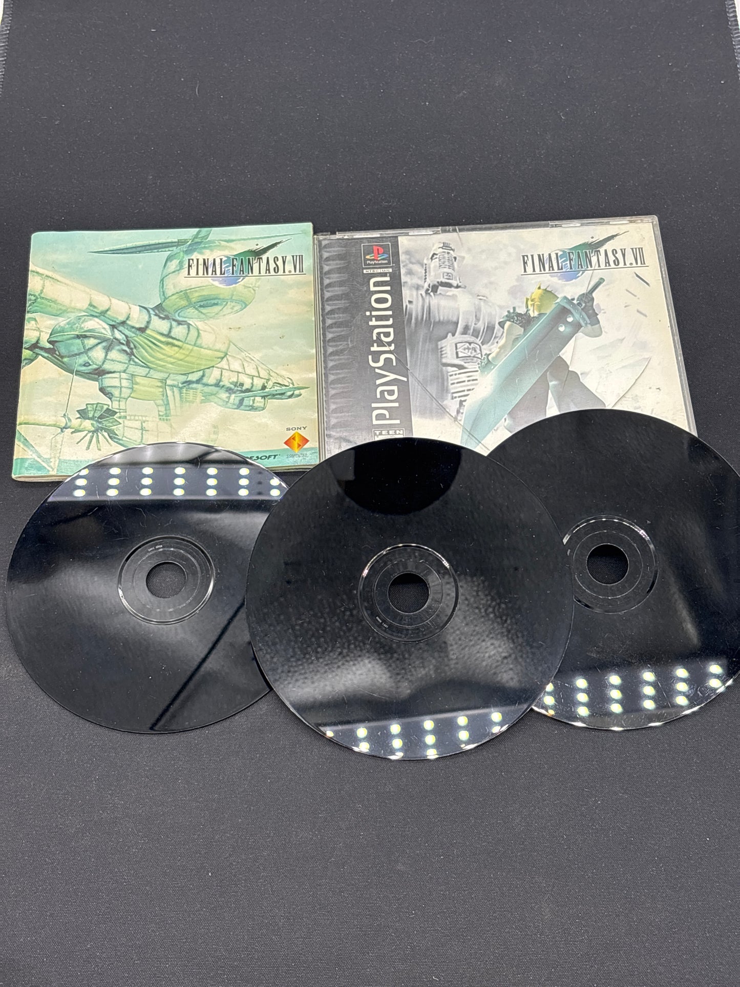 Auction Lot 195: Playstation Final Fantasy VII Complete with Case & Disc