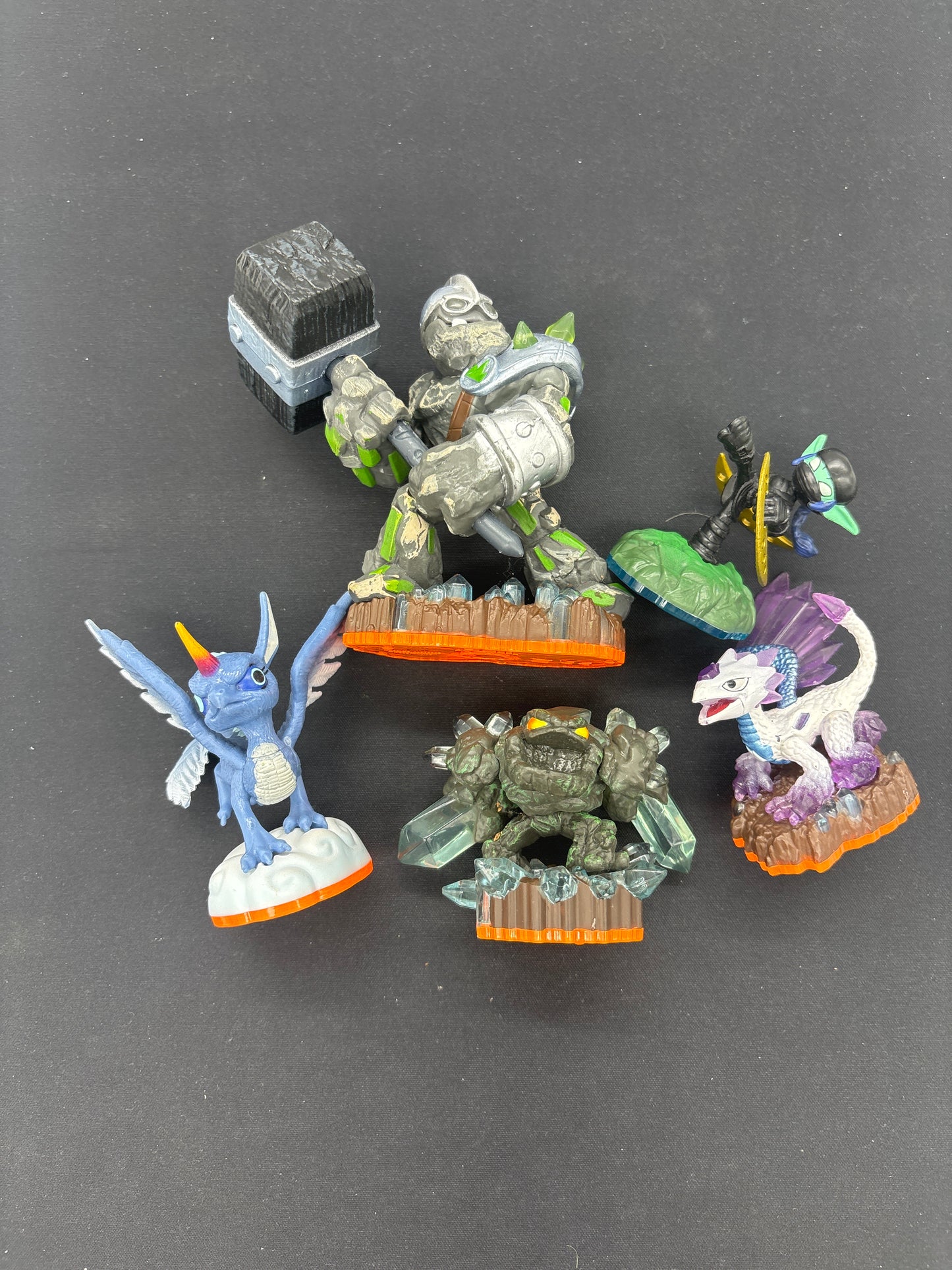 Auction Lot 90: Skylanders Loose Figure Lot 10