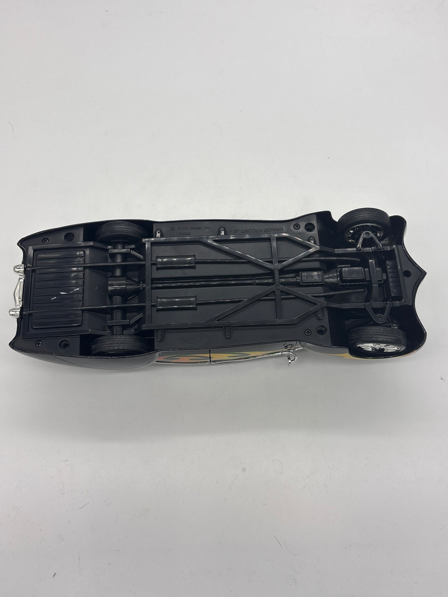 Auction Lot 6: Hotwheels ‘37 Lincoln Zephyr Die Cast Figure