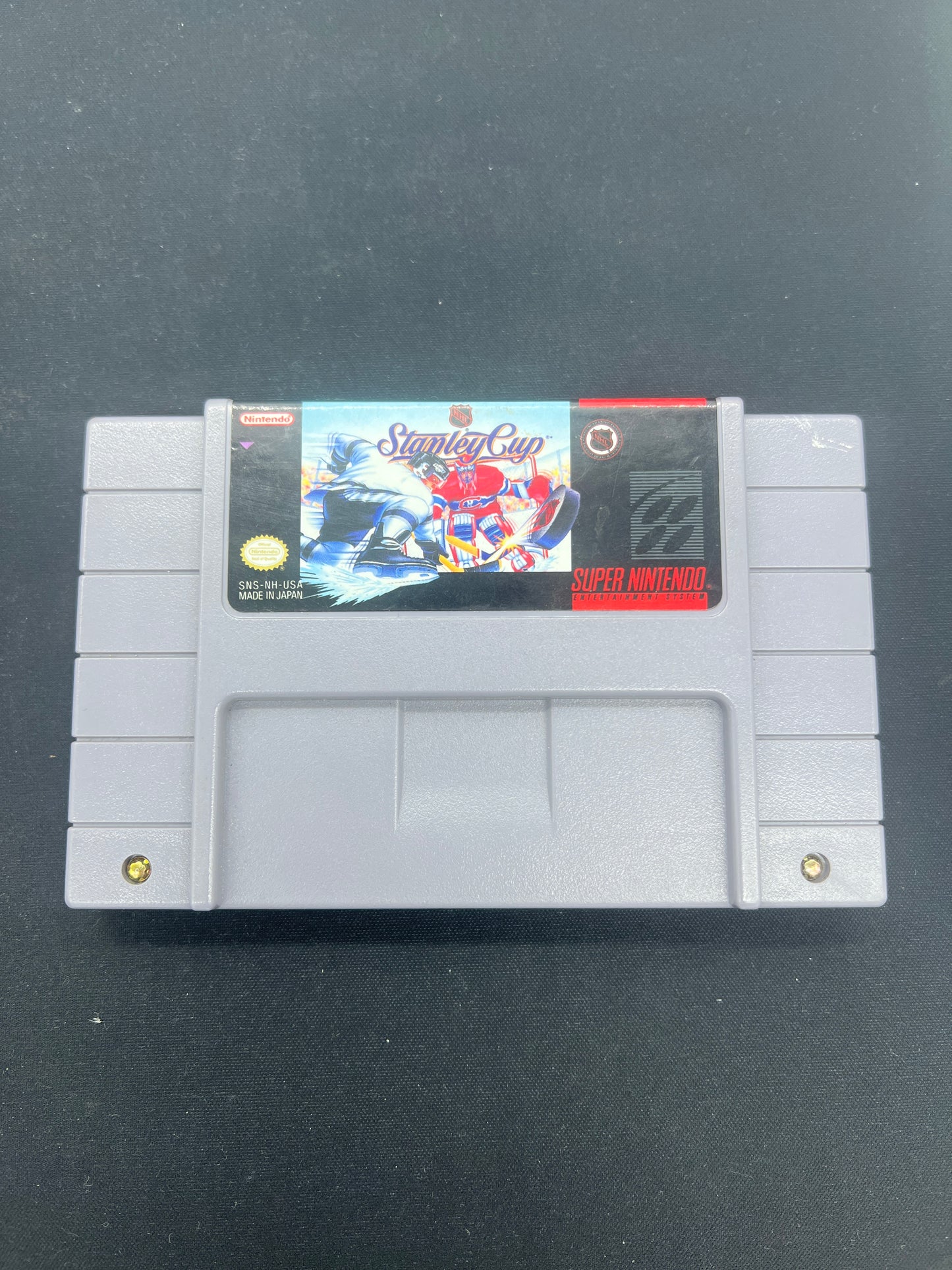 Auction Lot 81: SNES Video Game Stanley Cup Loose