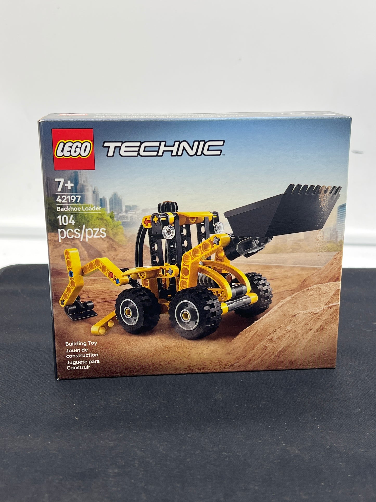 Auction Lot 93: Lego Technic Backhoe Loader