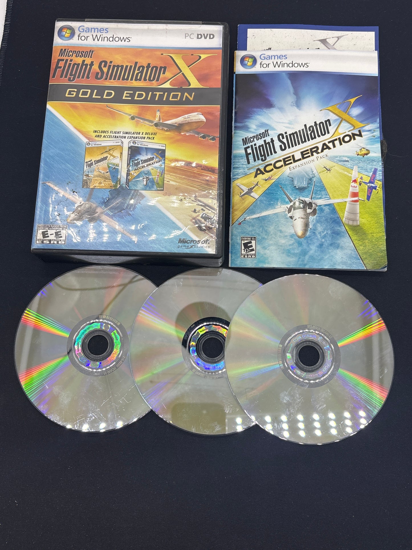 Auction Lot 159: PC Video Game Flight Simulator Gold Edition CIB