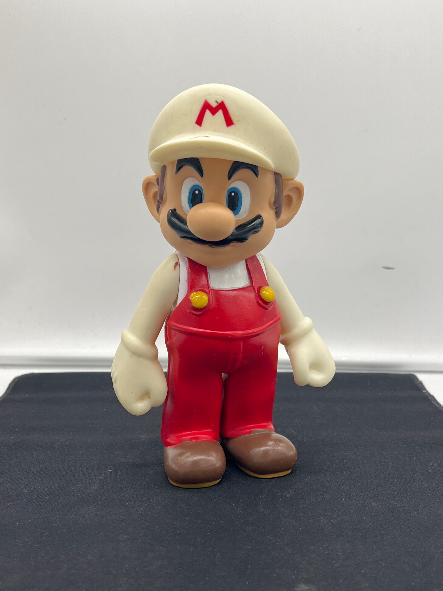 Auction Lot 362: Fire Mario Large Figure