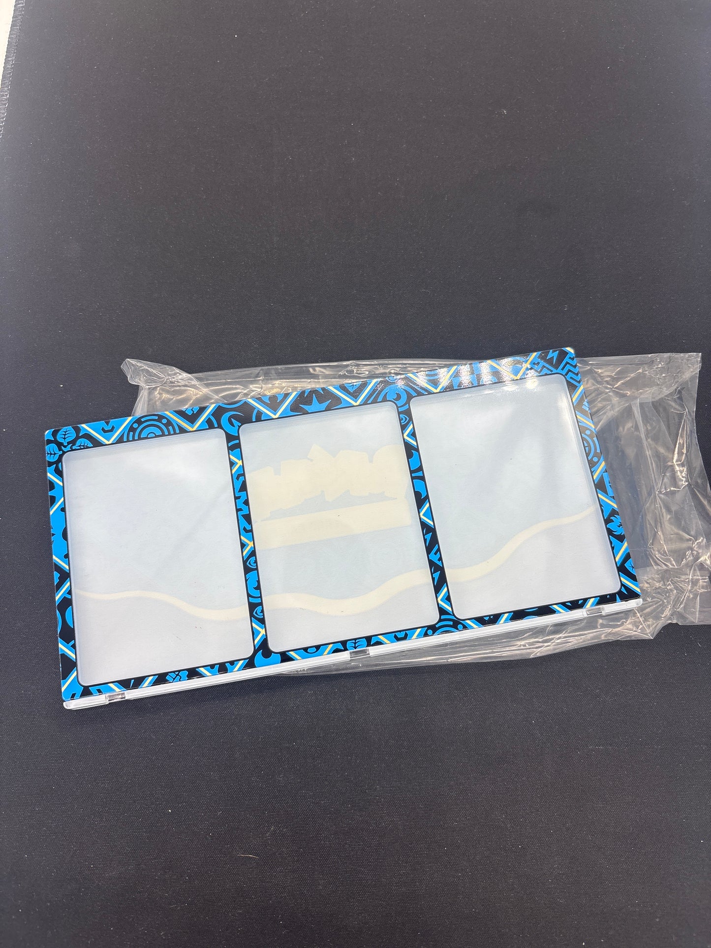Auction Lot 115: Pokemon 3 Card Holder