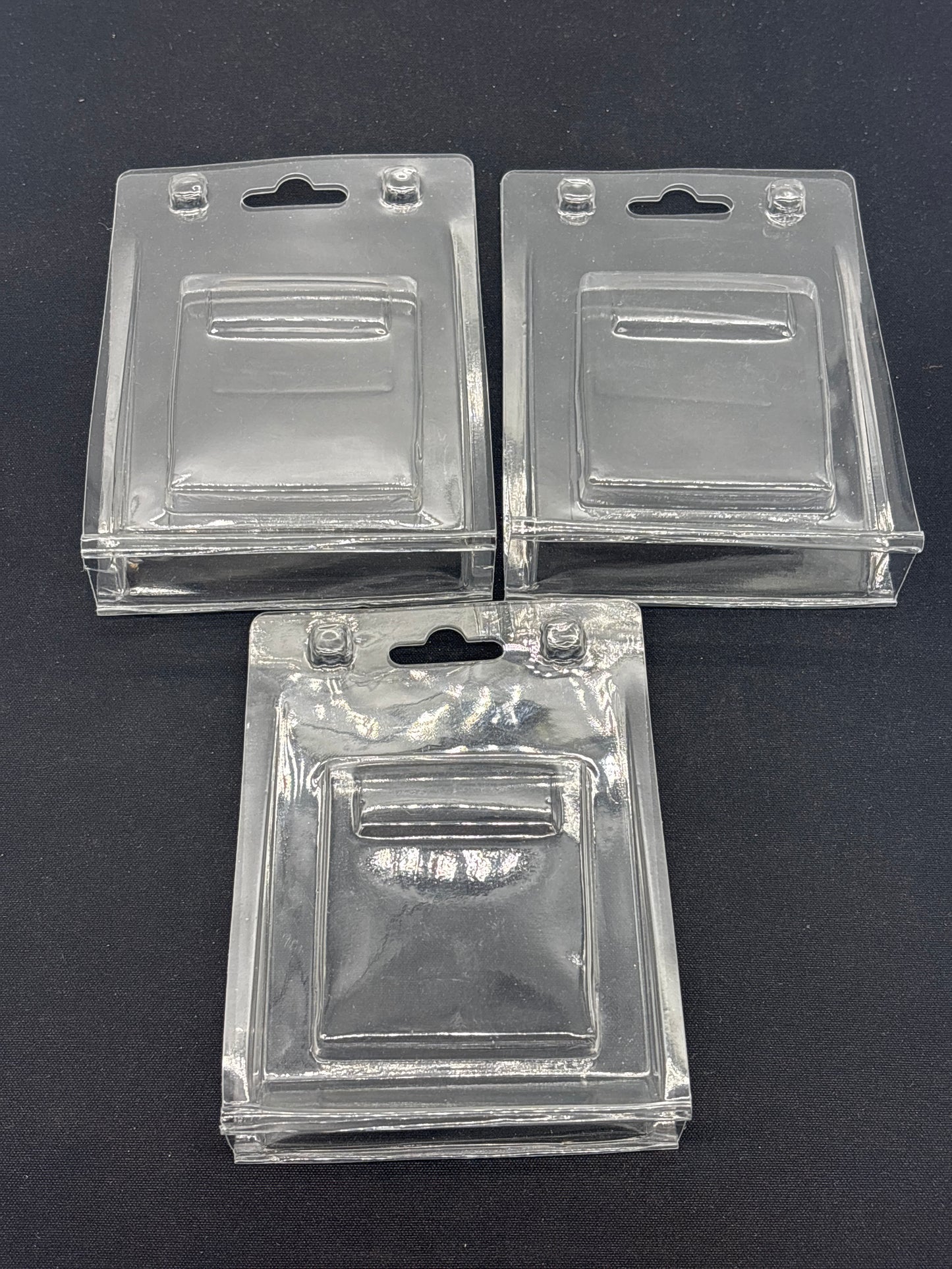 Auction Lot 400: Clear Clamshell Cartridge Cases for Nintendo Gameboy Lot of 3