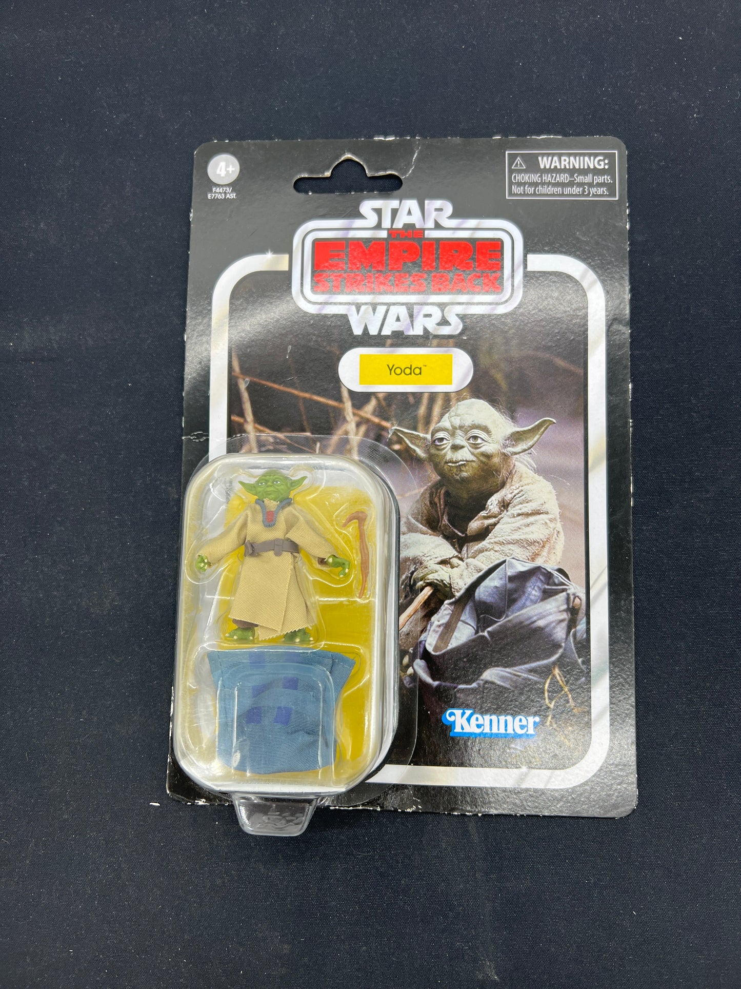 Auction Lot 9: Kenner Toys Star Wars Action Figures Yoda