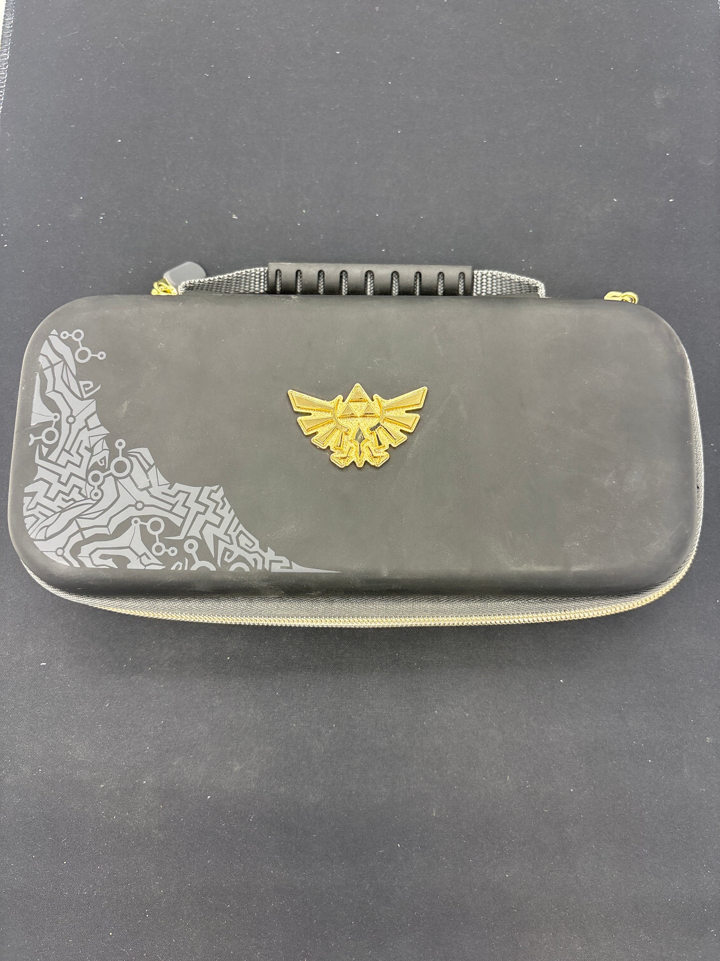 Auction Lot 187: Nintendo Switch Soft Shell Case Legend of Zelda Theme