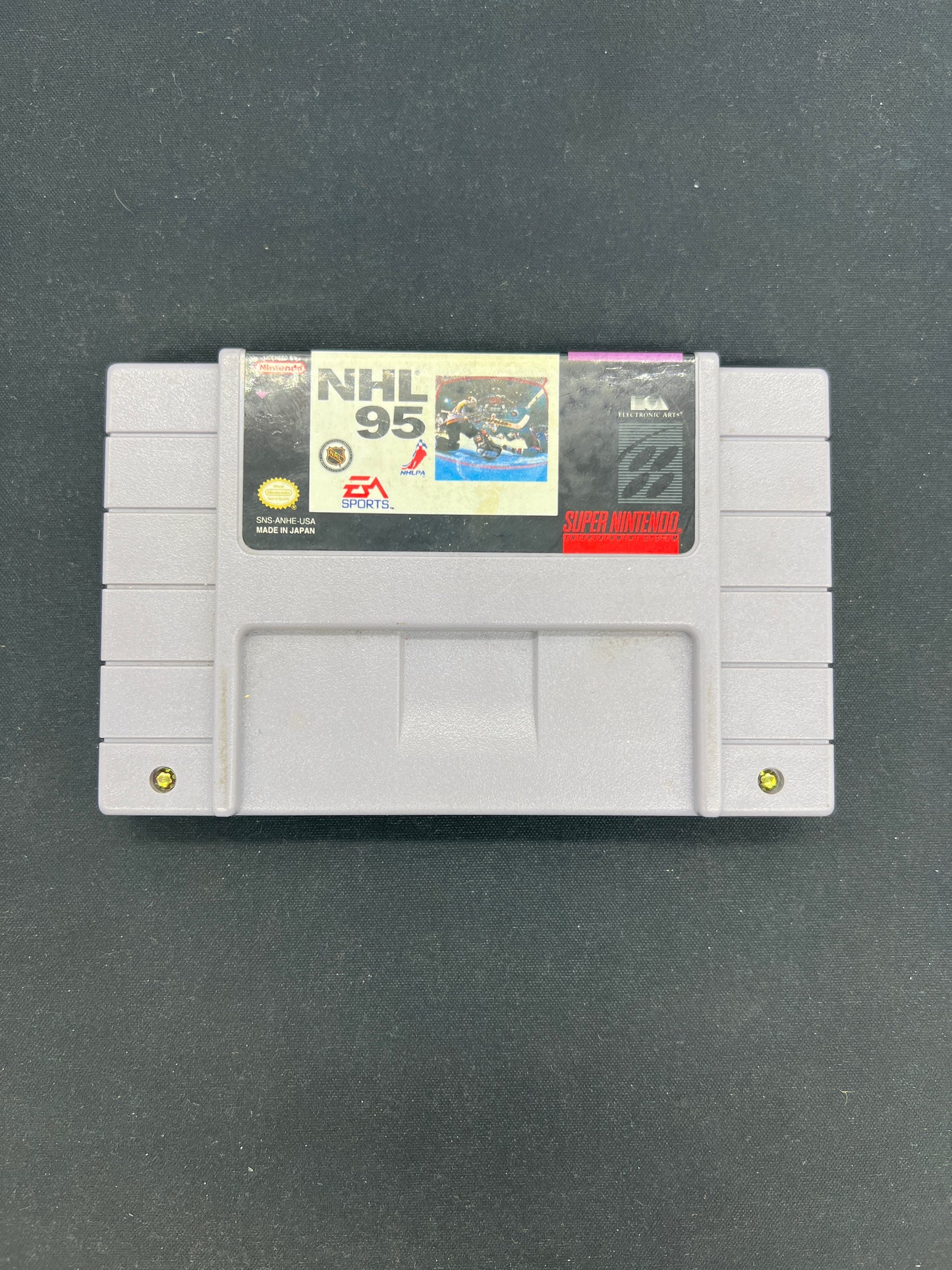 Auction Lot 213: SNES Video Game NHL 95 Loose