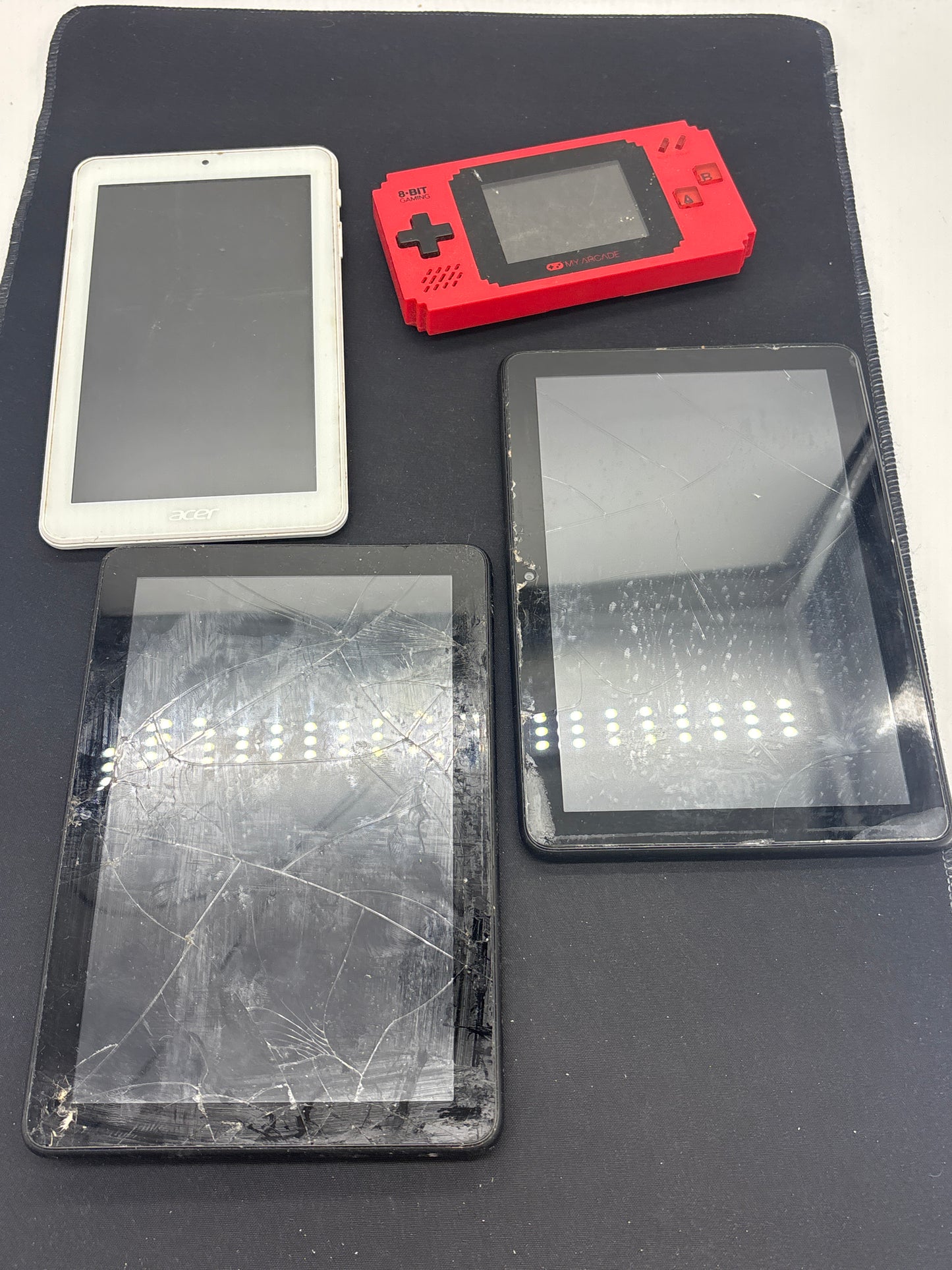 Auction Lot 339: NOT WORKING Lot of 3 Tablets & 8 Bit Console