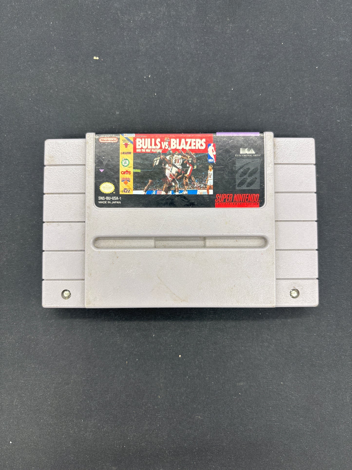Auction Lot 99: SNES Video Game Bulls Vs Blazers Loose