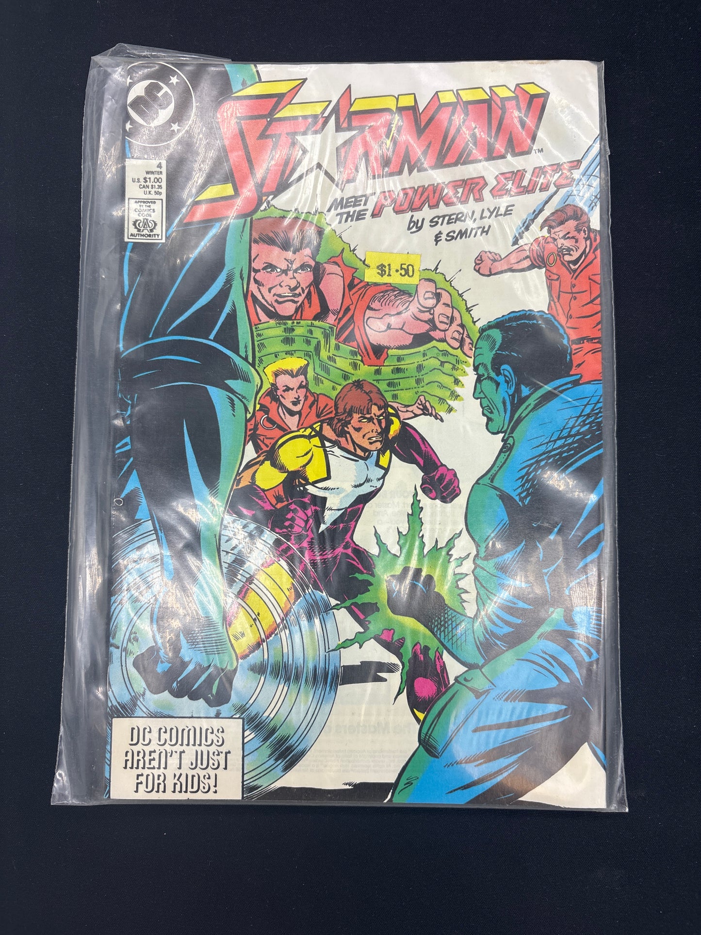 Auction Lot 207: DC Comics Starman Issue 4 Comic Book