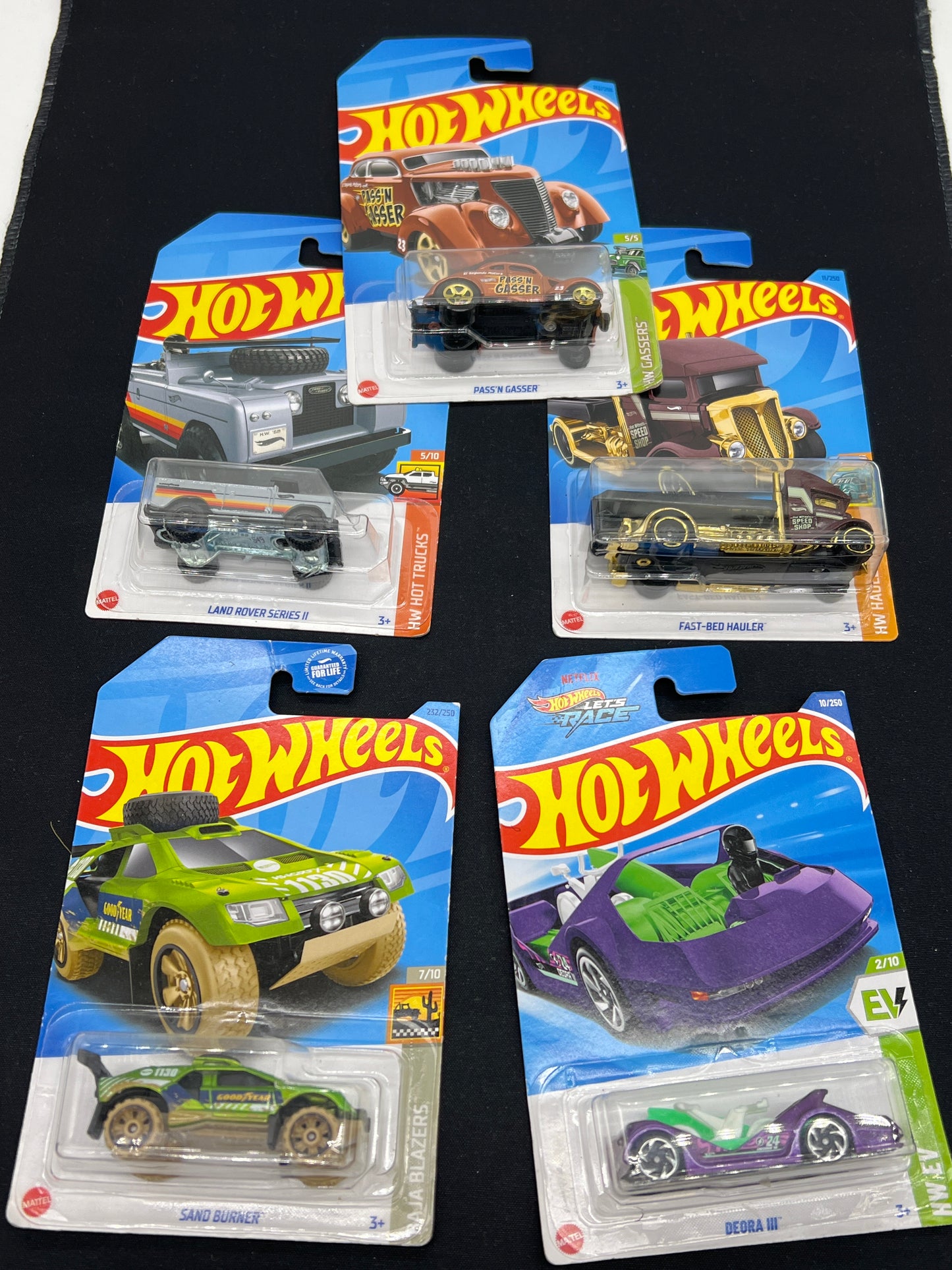 Auction Lot 271: Hot Wheels Lot of 5 Assorted Sealed Lot 1