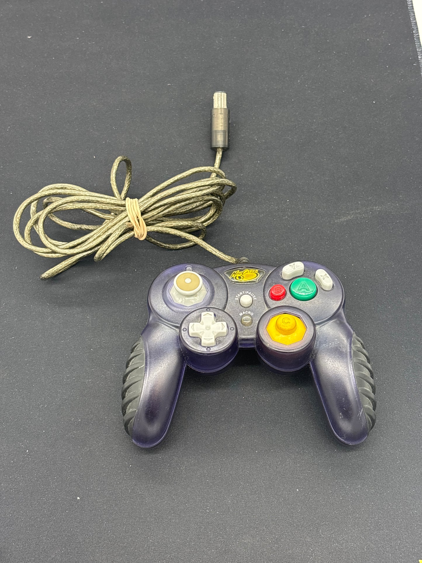 Auction Lot 115: Madcatz GameCube Controller Loose